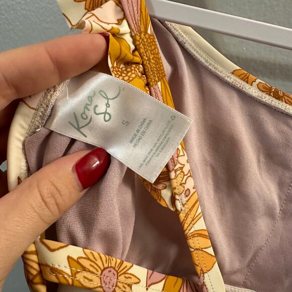 Kona Sol Women's Orangey Floral Tie Back Strappy One-Piece Swimsuit Size Small - Picture 7 of 7